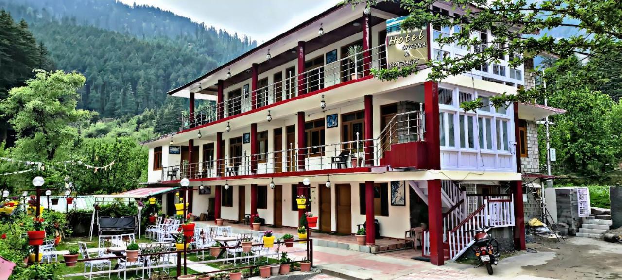 Hotel Chetna Manāli Екстериор снимка